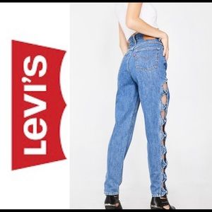 NWT Levis High Rise Mom Blue Jeans with Bows